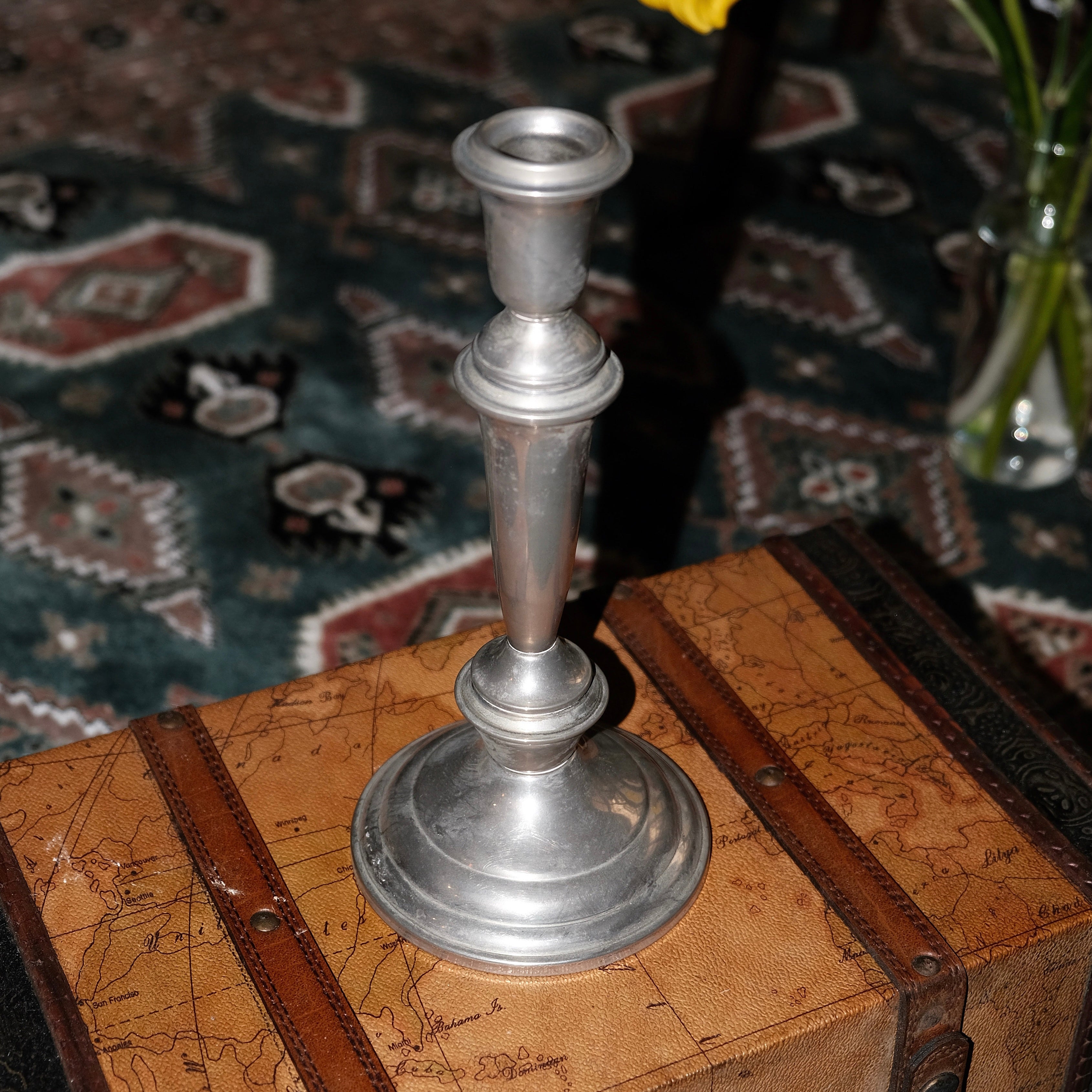 份量感銀製柱狀燭台