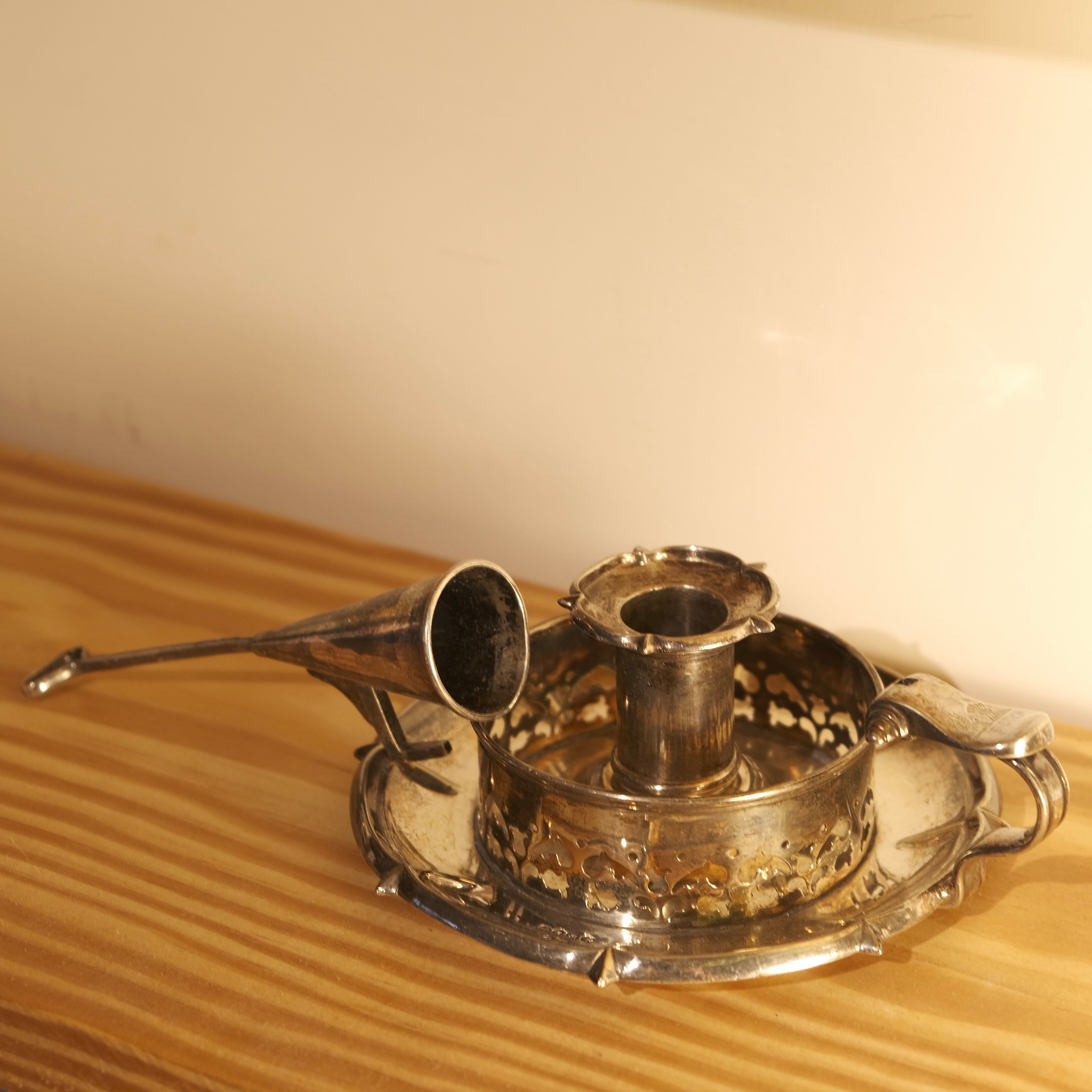 雕花銀製手持式燭台｜附滅燭鈴