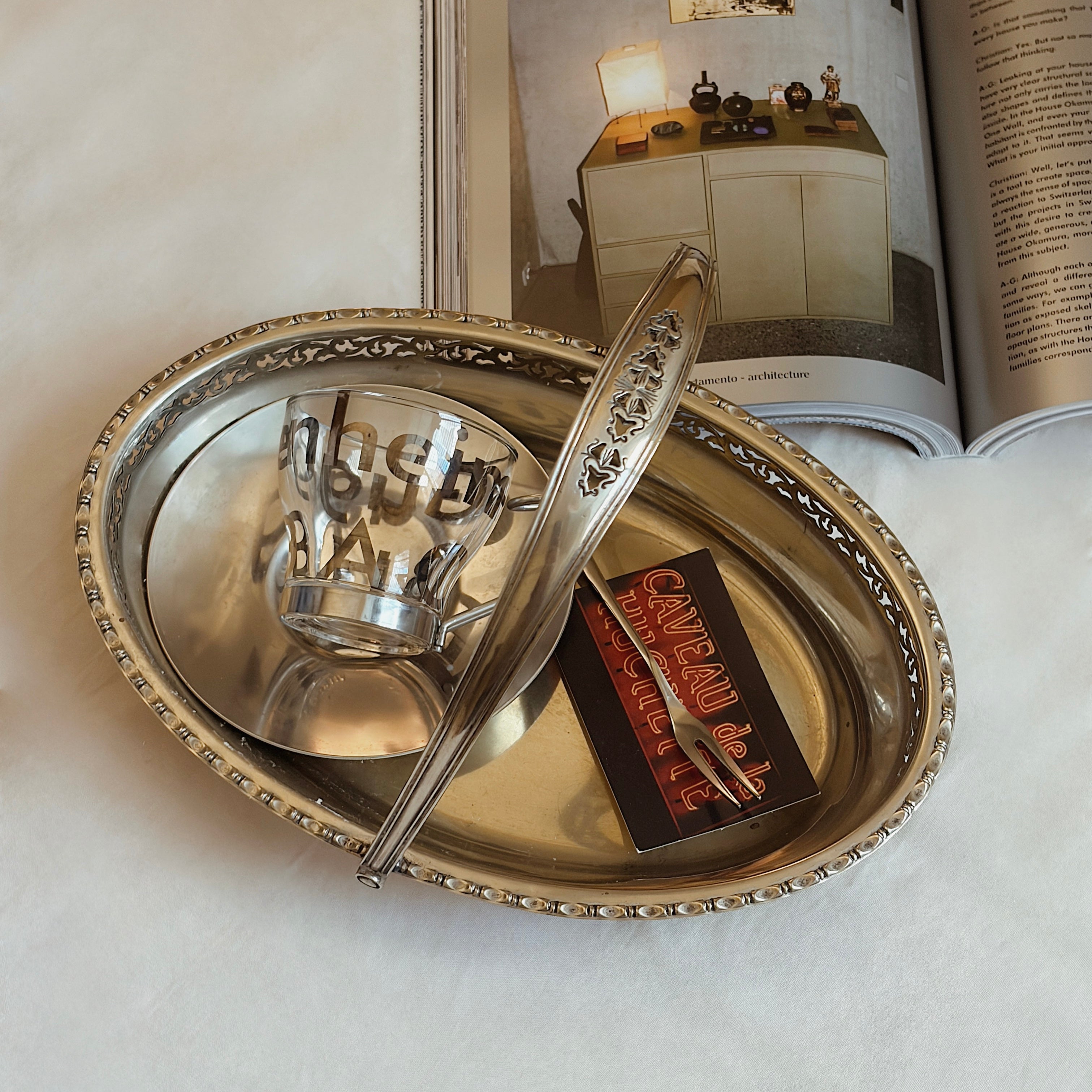 優雅雕花鍍銀托盤