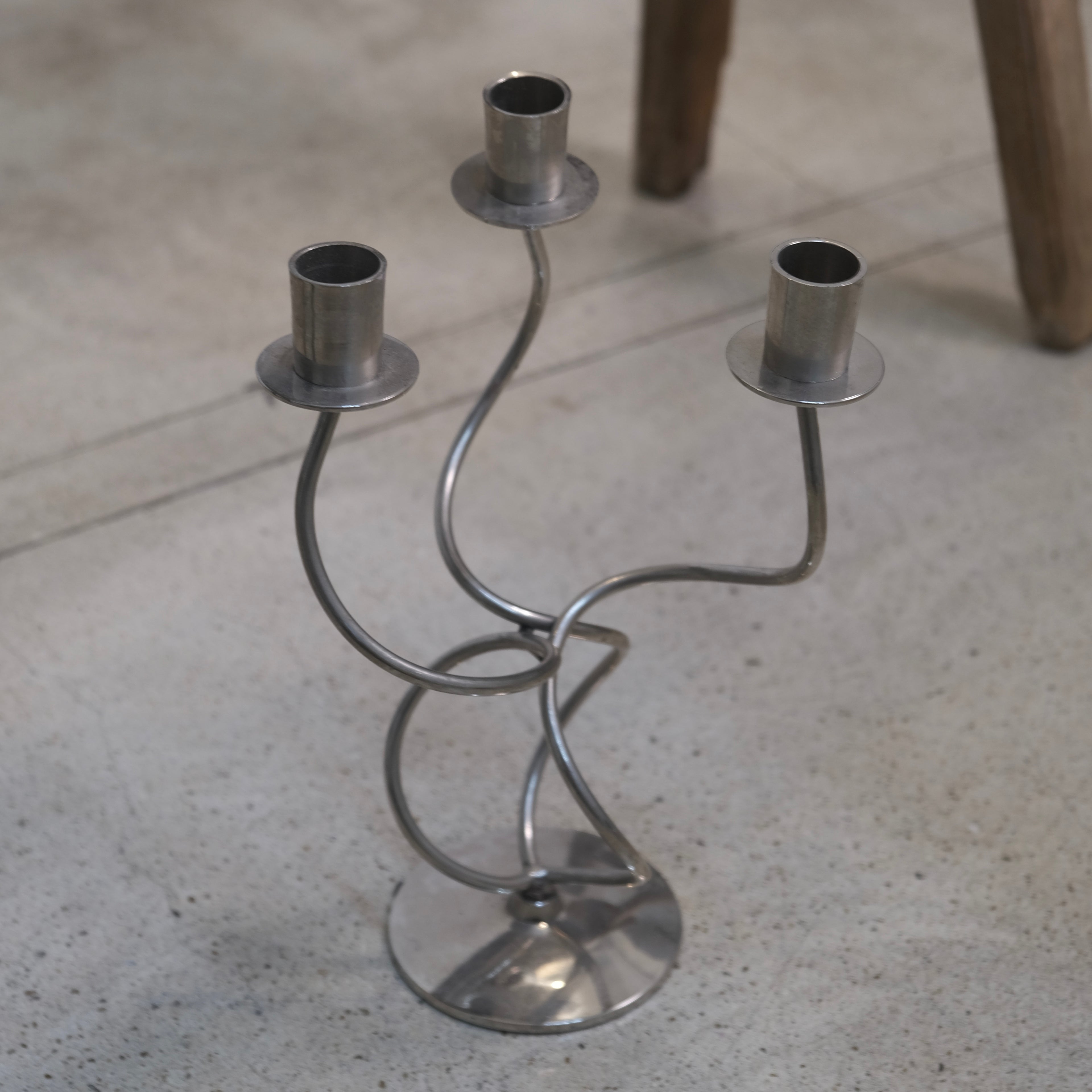 不規則曲線三燭座燭台