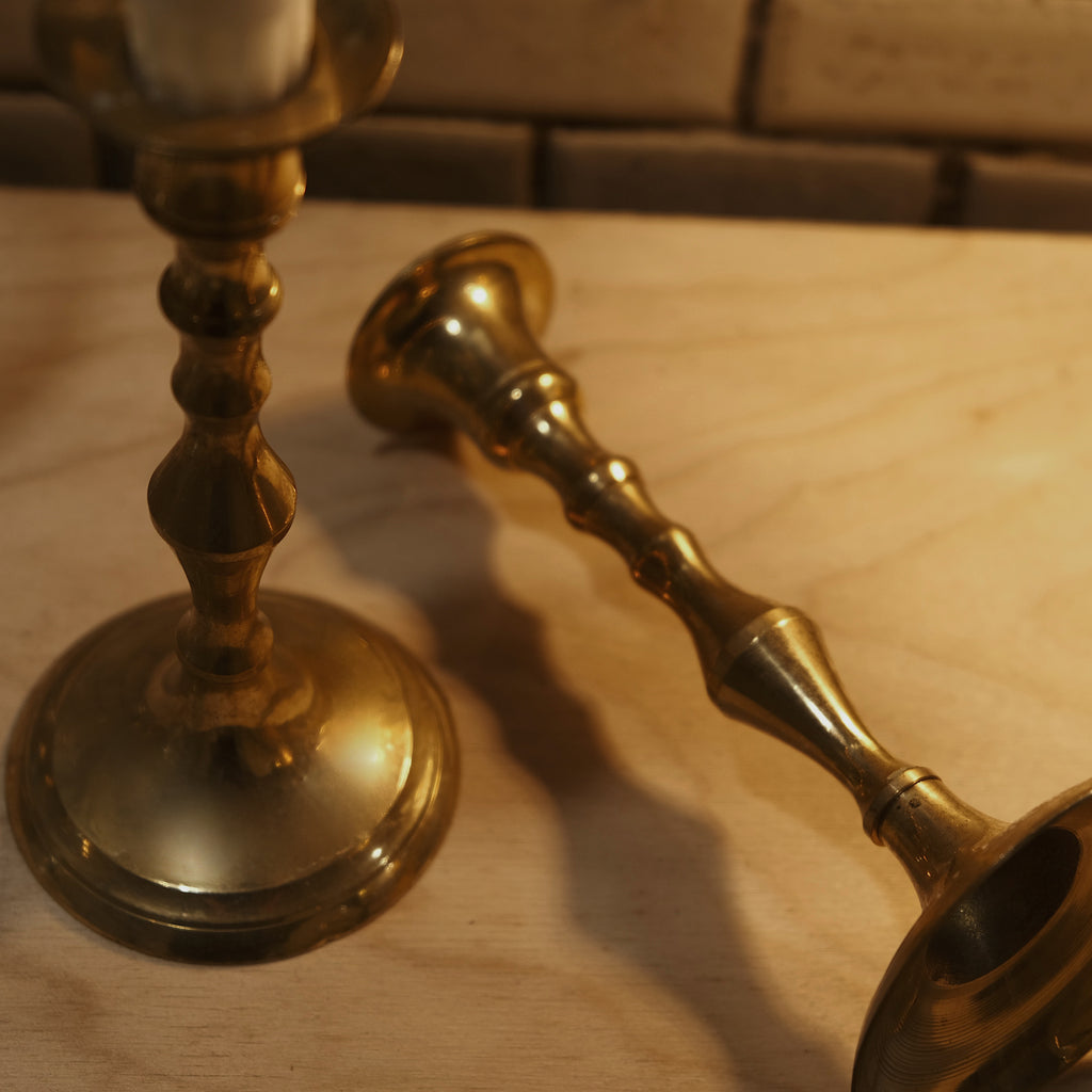 黃銅曲線燭台