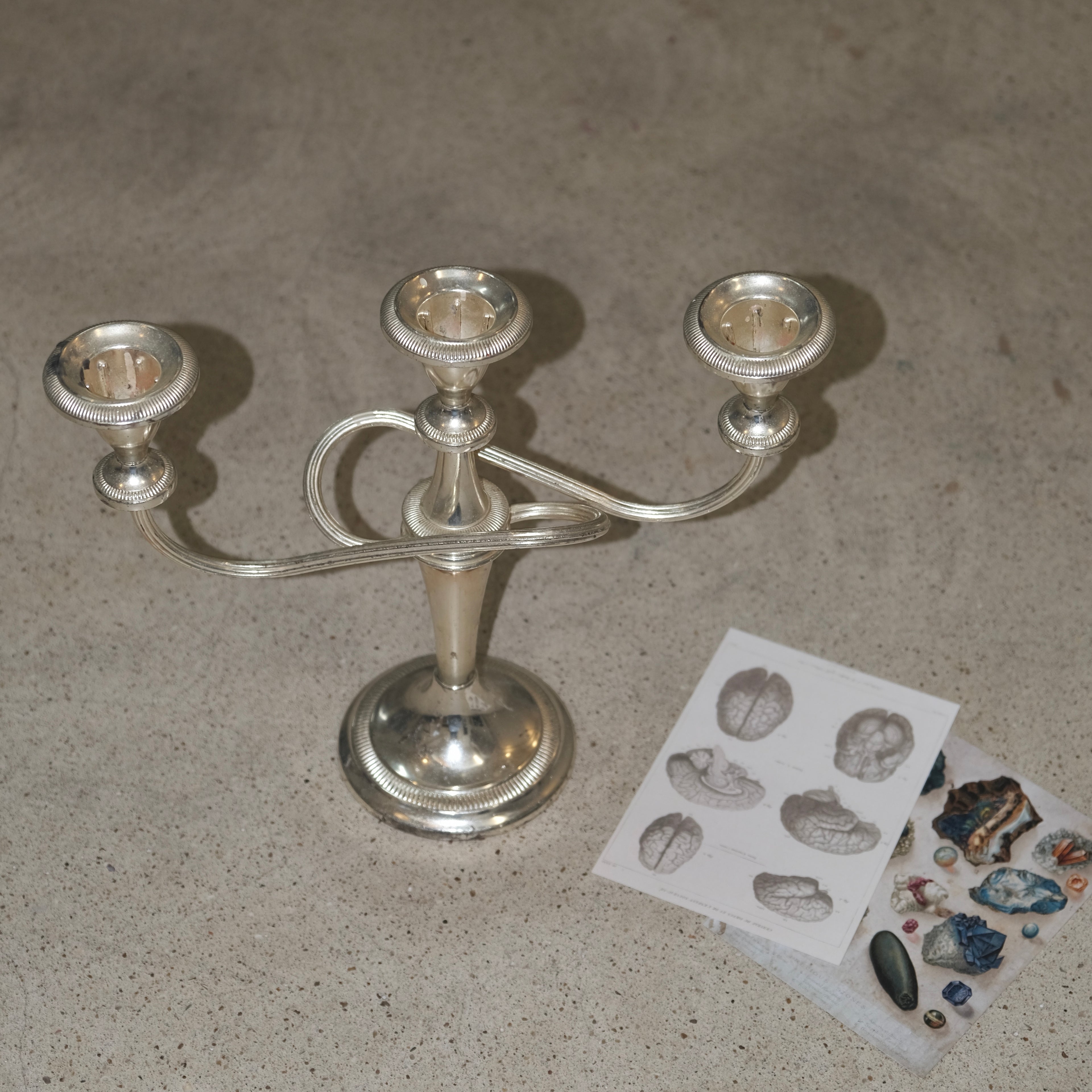 稀有扭結設計三燭座燭台