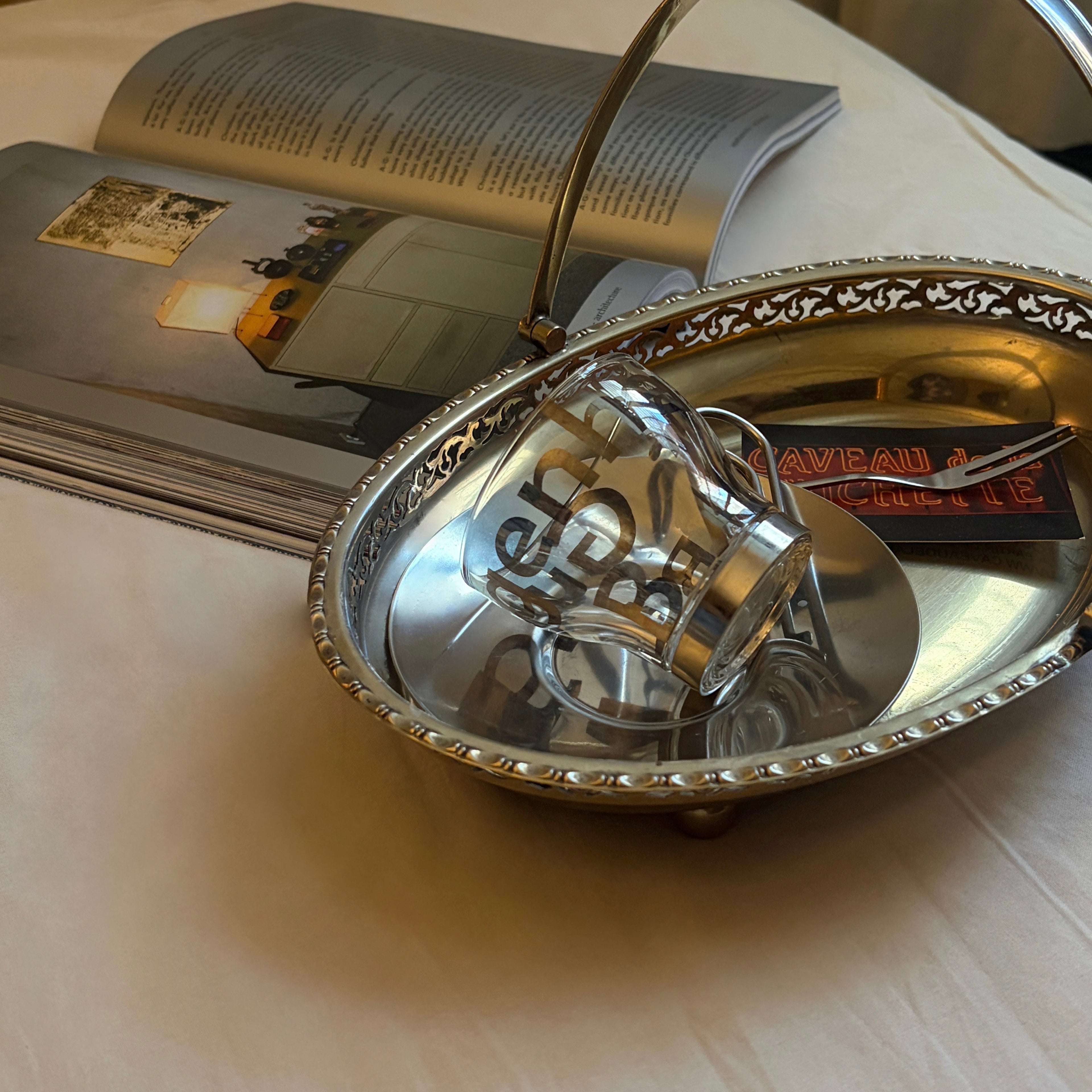 優雅雕花鍍銀托盤